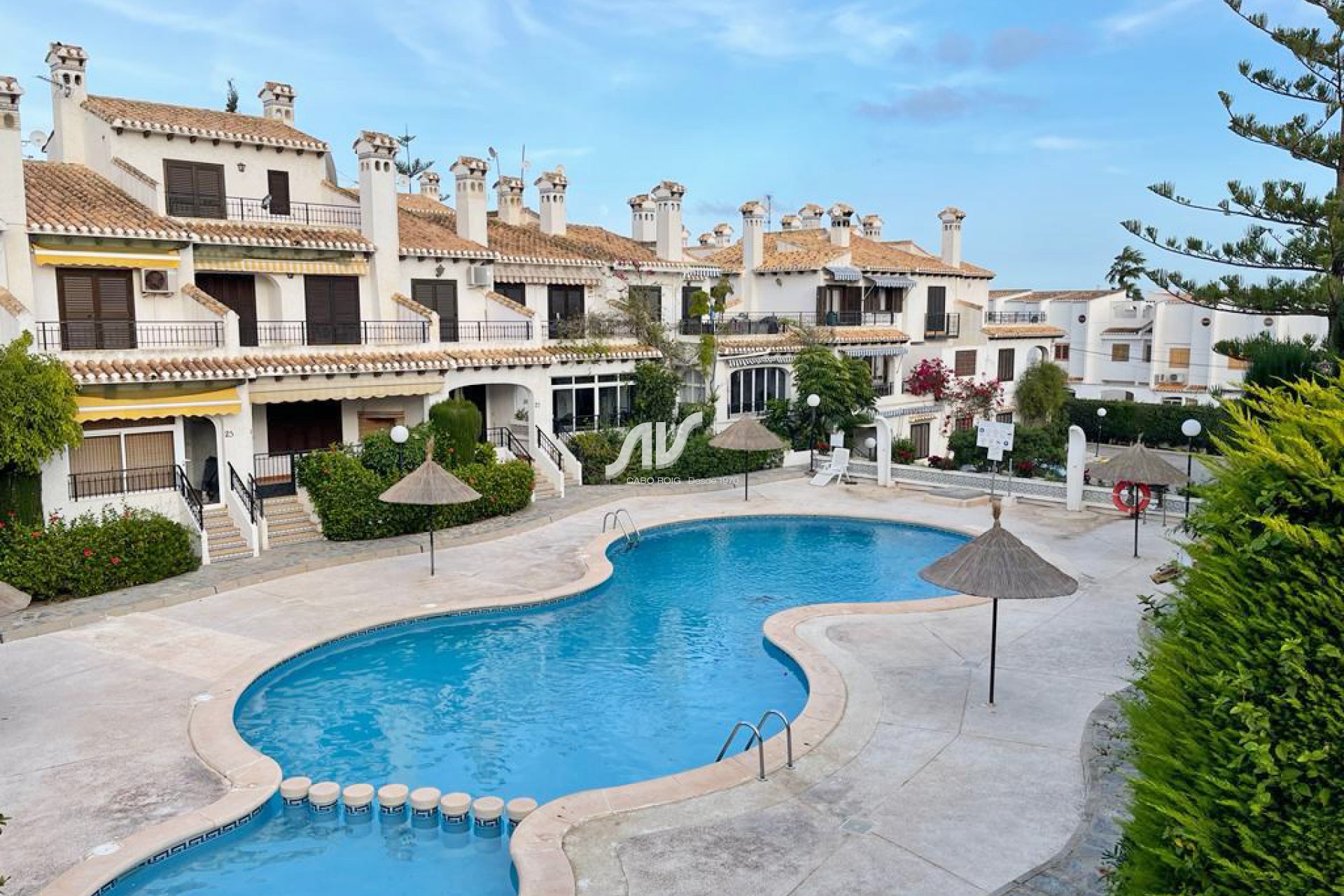 Bungalow en venta en Cabo Roig cerca de la playa 