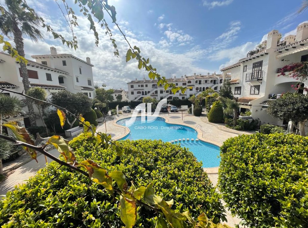 Bungalow en venta en Cabo Roig, Residencial Bellavista