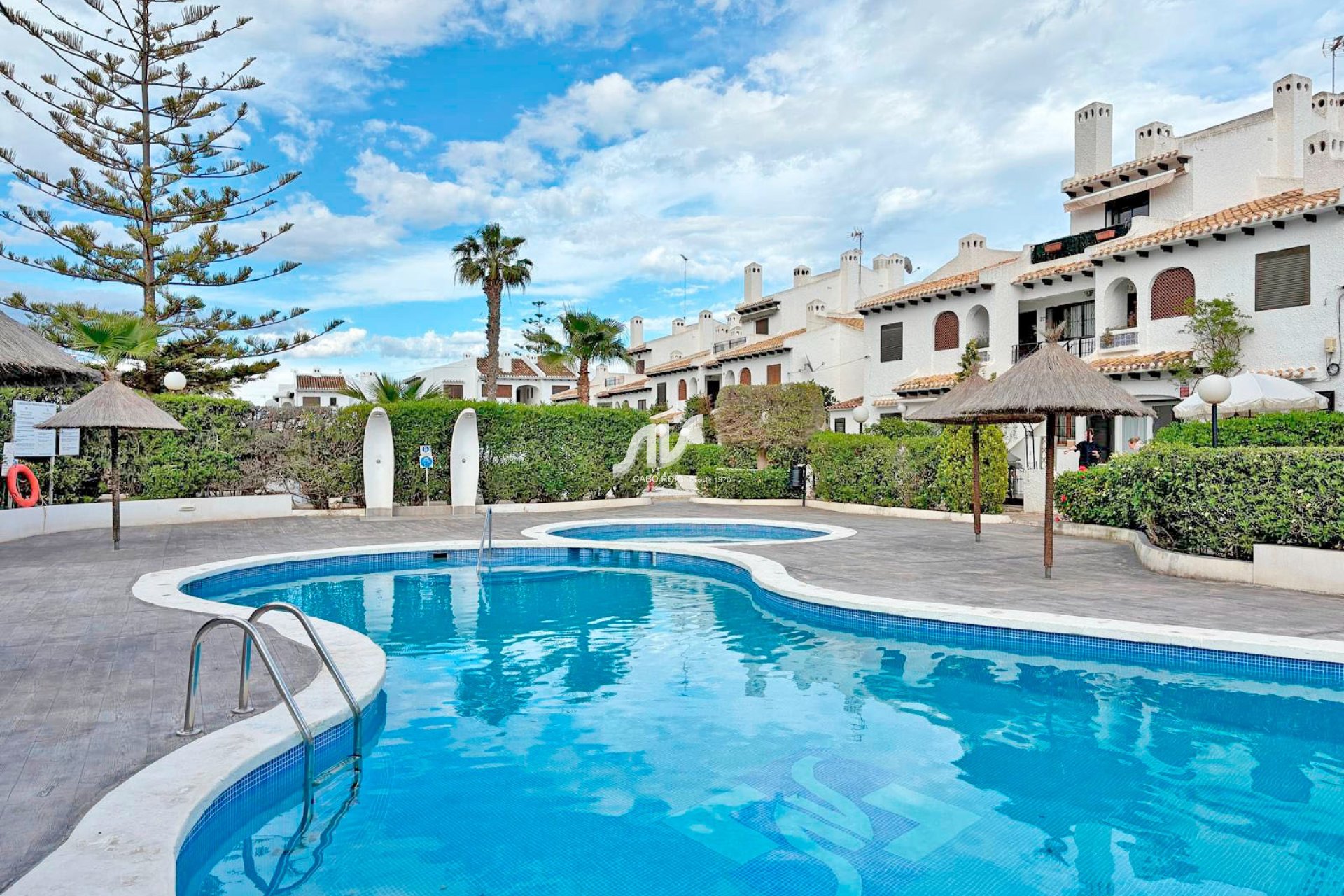 Bungalow with garden in Cabo Roig, sol y verde complex, near Cala Capitan beach