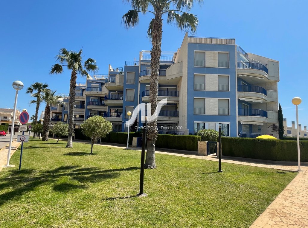 Casa con vistas al mar en Punta Glea primera línea junto a Campoamor y Cabo Roig
