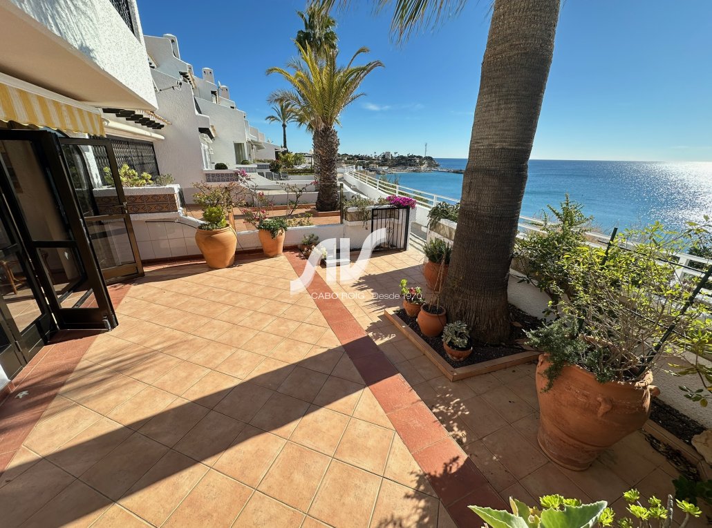 casa en primera línea de Cabo Roig en el residencial Bellavista I