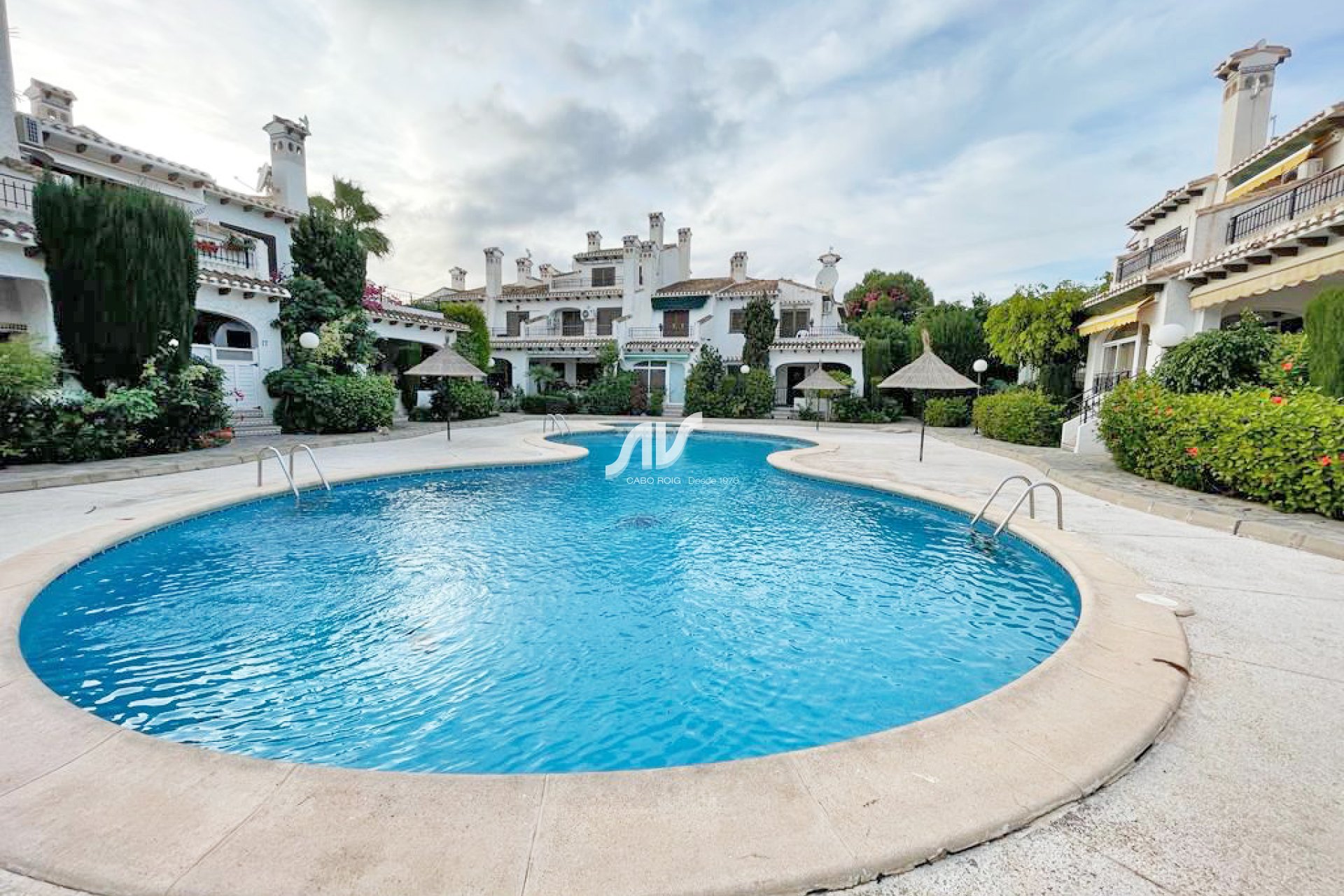 Casa en venta en Cabo Roig cerca de Cala Capitán
