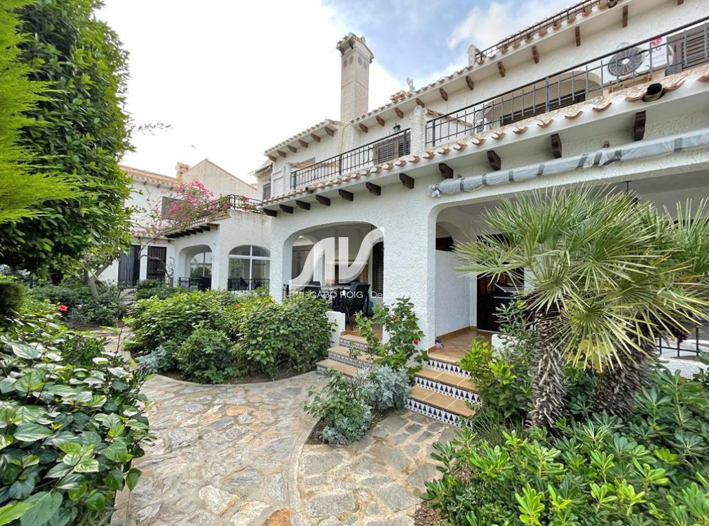 Chalet adosado dúplex en Cabo Roig Los Angius