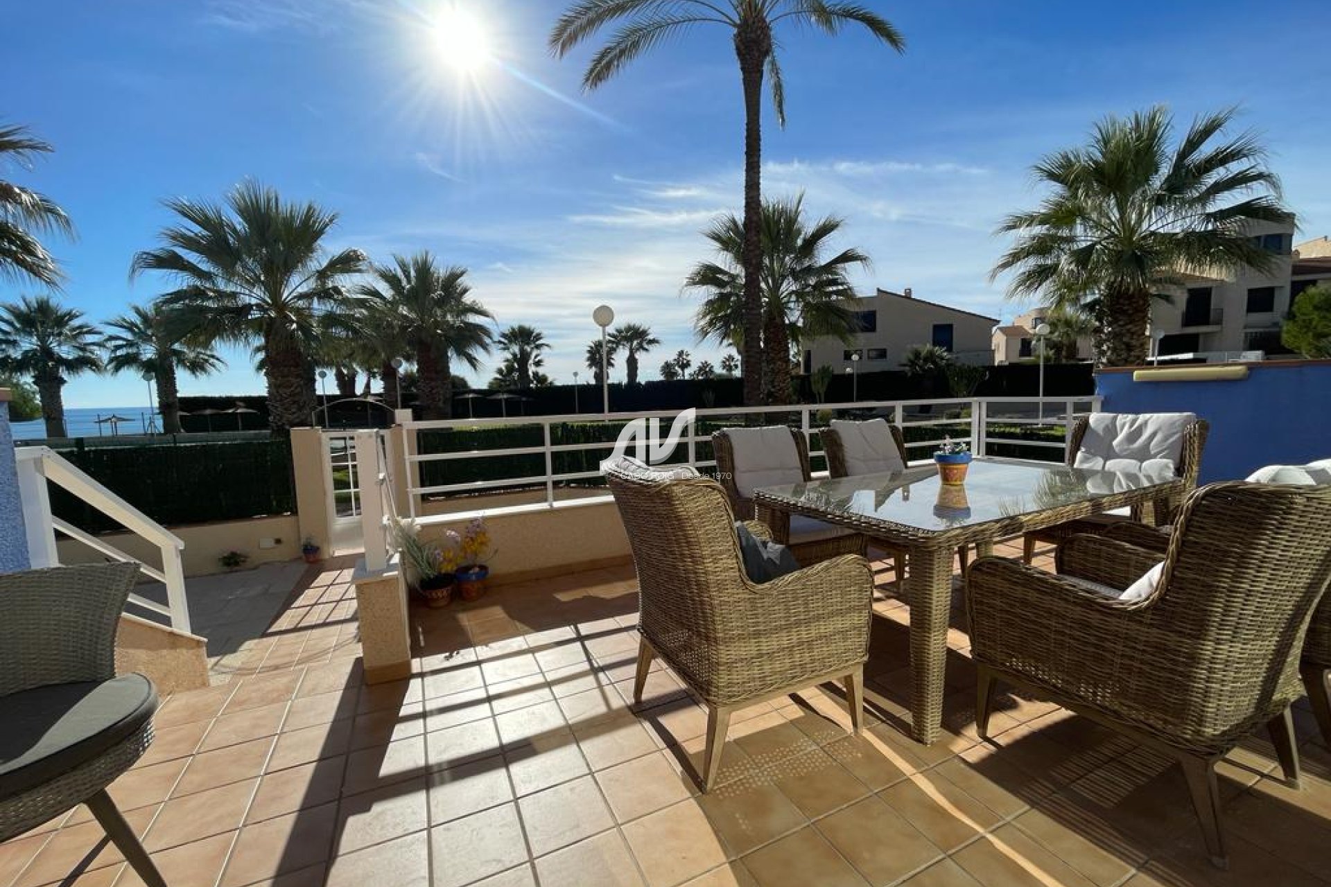 Chalet adosado en primera línea en Calas de Campoamor en Cabo Roig