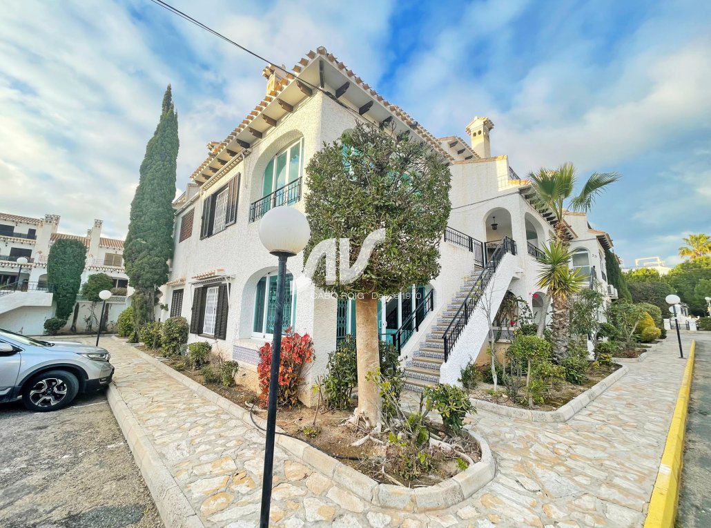 Chalet adosado en venta en Los Angius Cabo Roig 