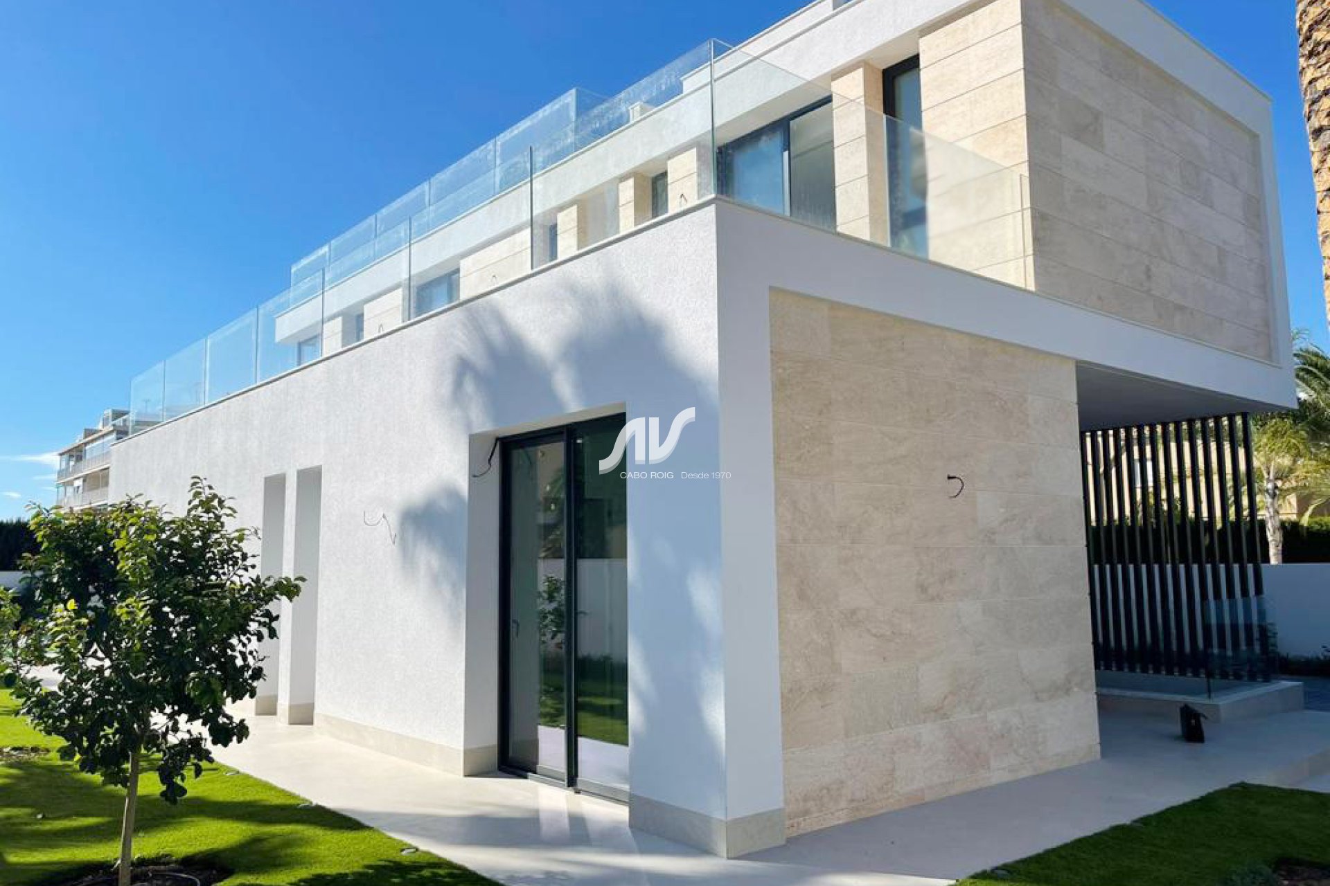 Chalet de lujo de nueva construcción a estrenar en La Zenia