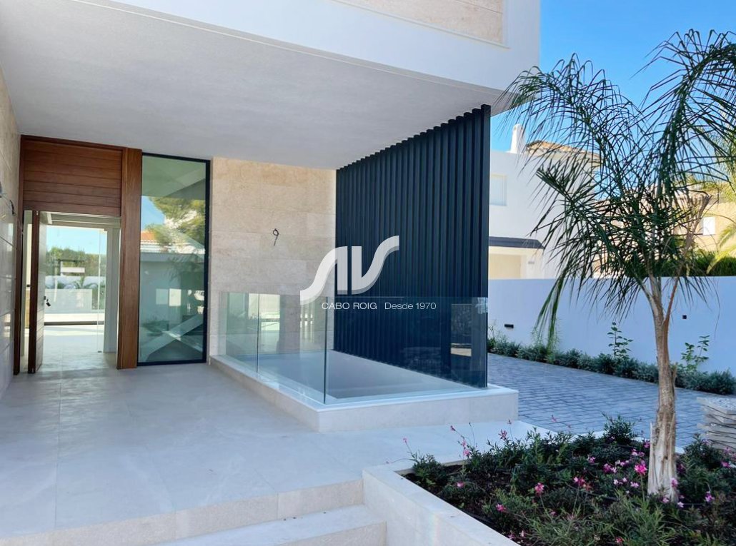 Chalet de lujo de nueva construcción a estrenar en La Zenia