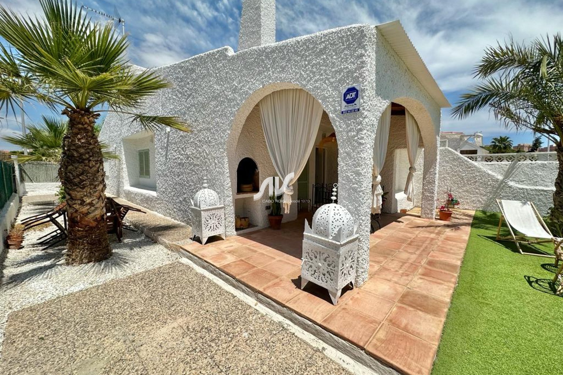 Mini chalet en venta en Campoamor