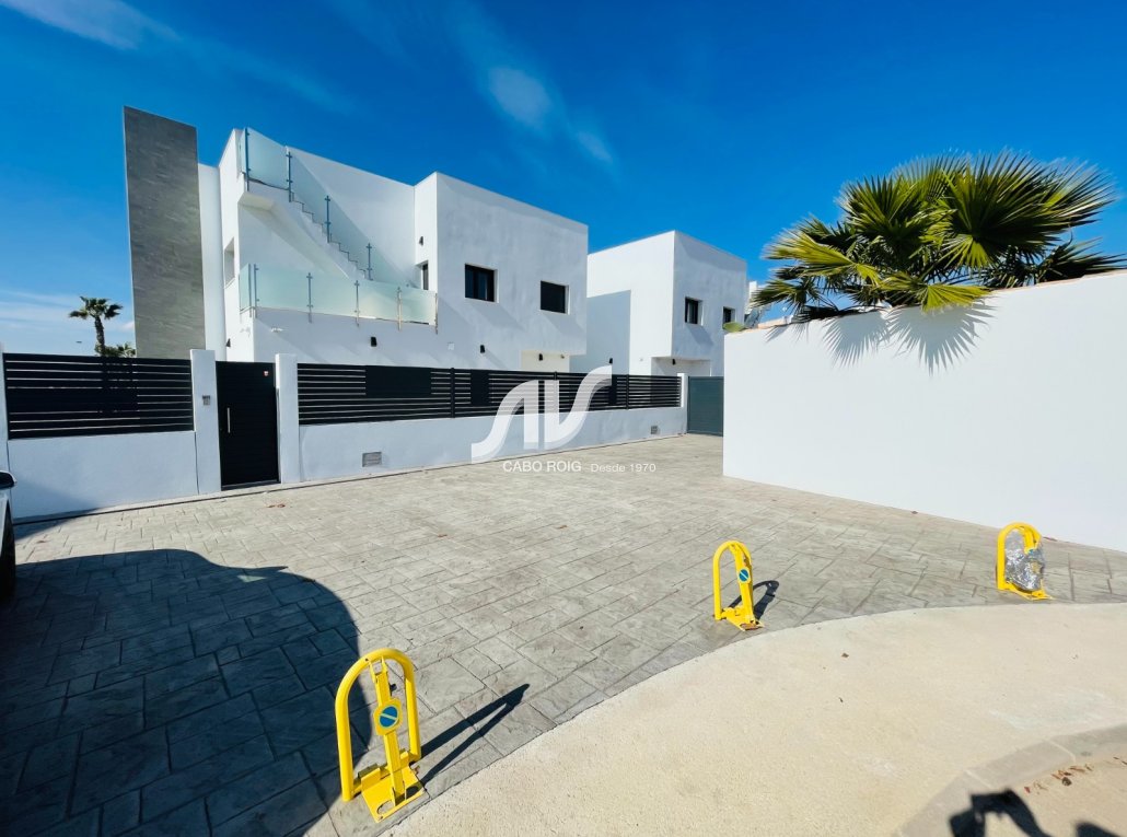 Neubau - Doppelhaushälfte - Torrevieja