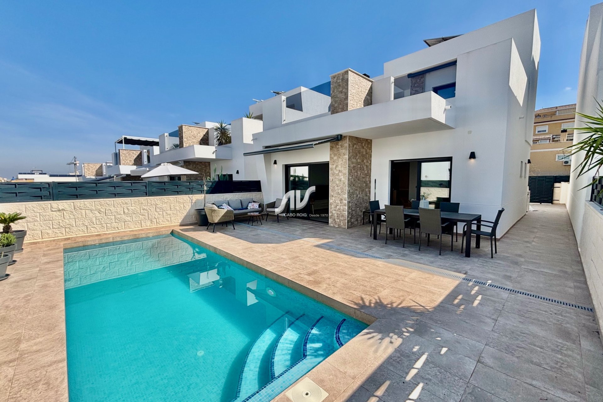 Nuevo - Chalet adosado - Benijófar