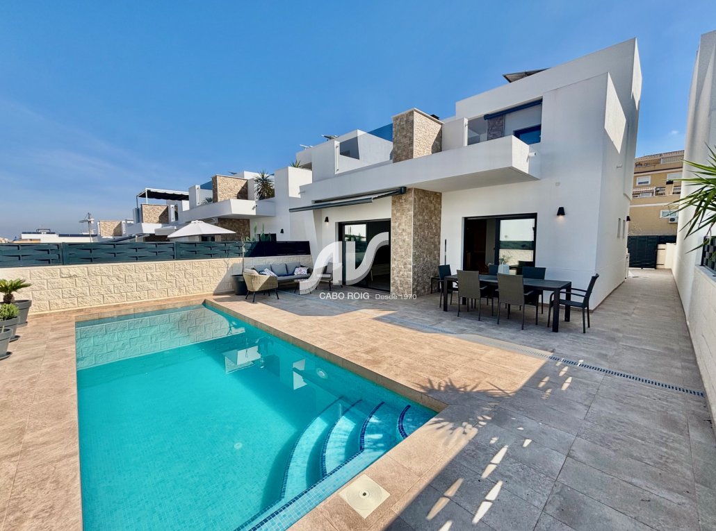 Nuevo - Chalet adosado - Benijófar