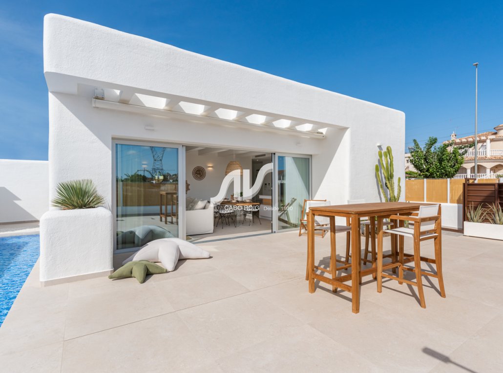 Nuevo - Chalet adosado - Los Alcázares