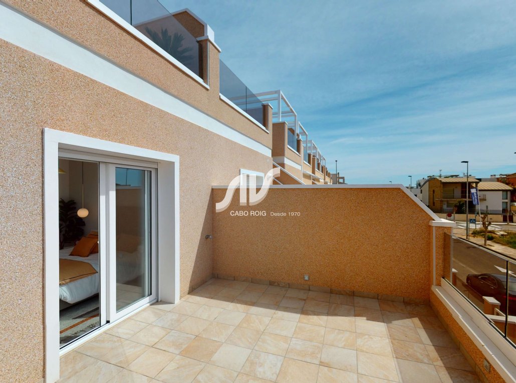 Nuevo - Chalet adosado - Pilar de la Horadada