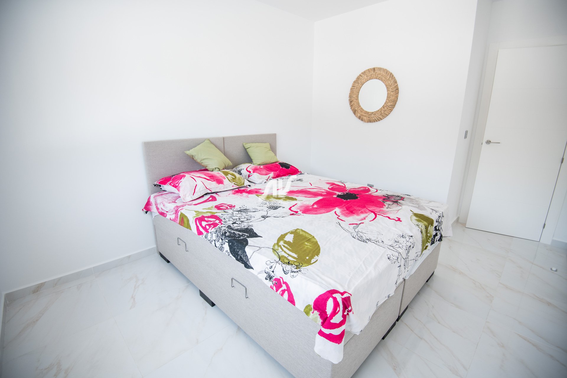 Nuevo - Chalet adosado - Pinar de Campoverde