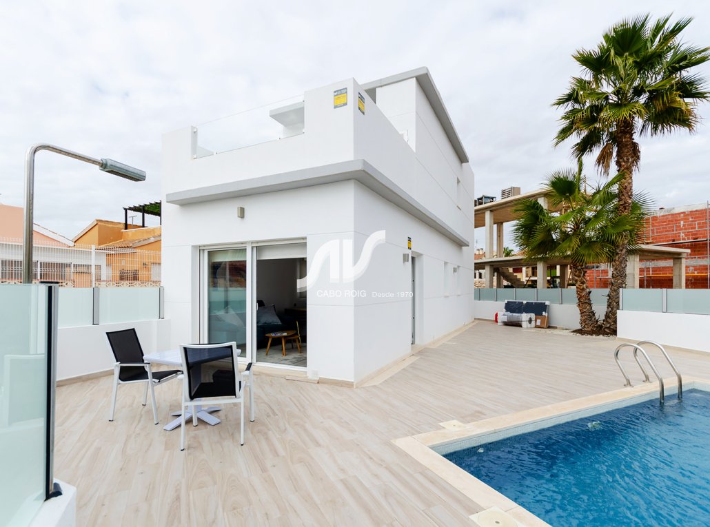 Nuevo - Chalet adosado - Torrevieja