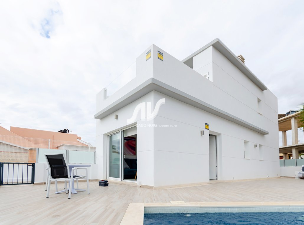 Nuevo - Chalet adosado - Torrevieja