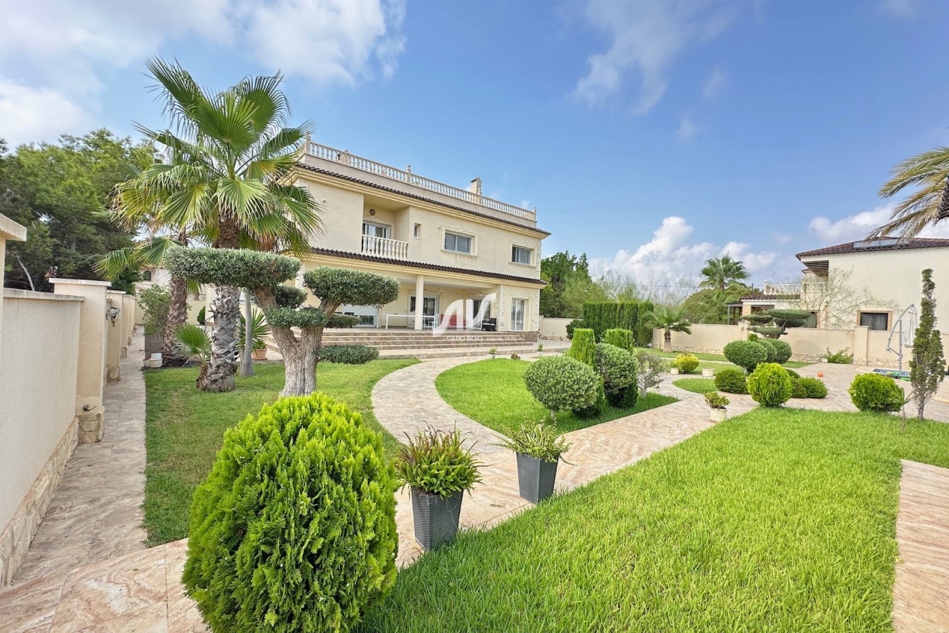 Odsprzedaż - Villa - Orihuela Costa - Cabo Roig