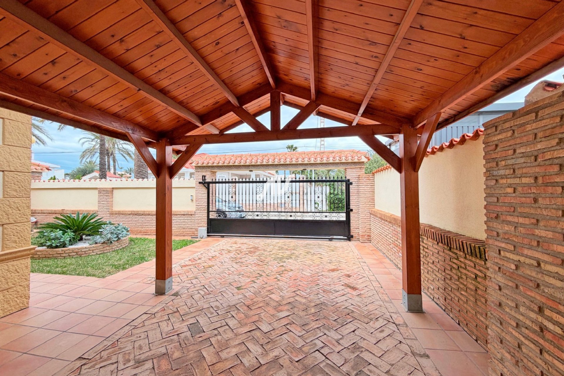 Odsprzedaż - Villa - Orihuela Costa - Cabo Roig