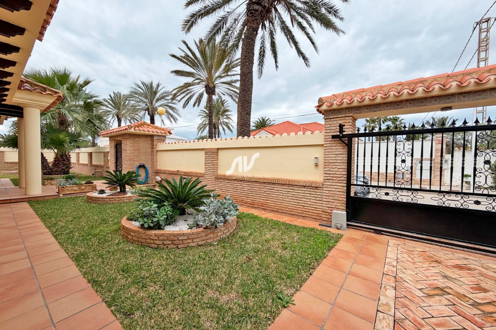 Odsprzedaż - Villa - Orihuela Costa - Cabo Roig