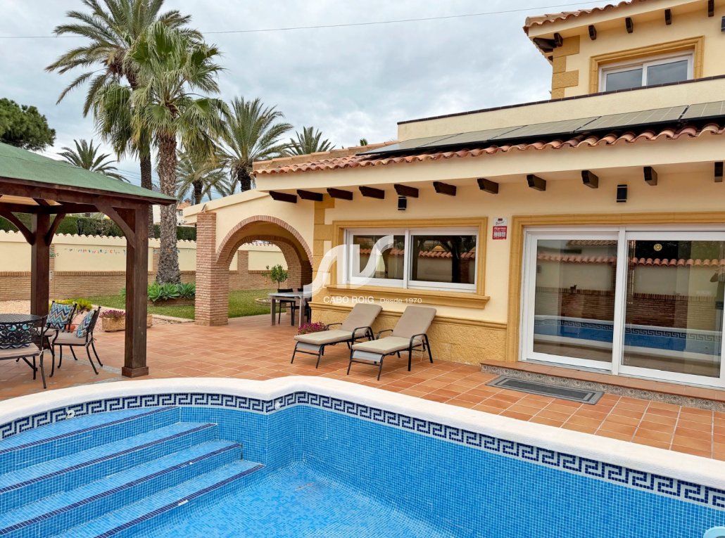 Odsprzedaż - Villa - Orihuela Costa - Cabo Roig
