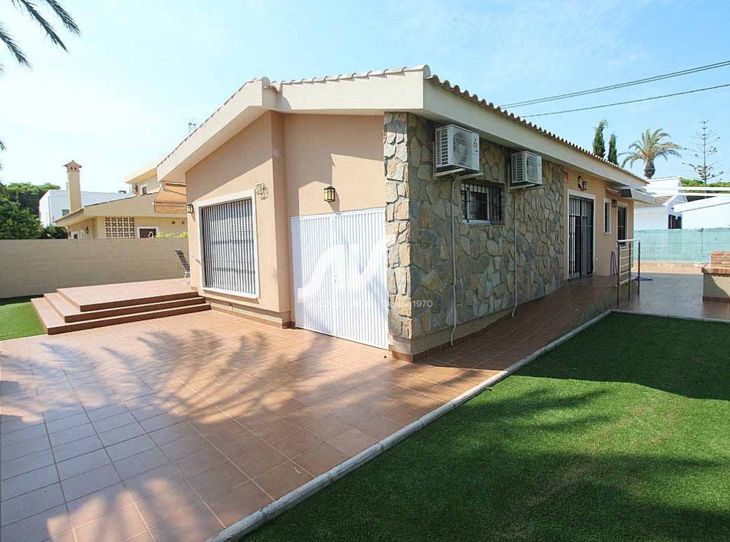 Odsprzedaż - Villa - Orihuela Costa - Cabo Roig