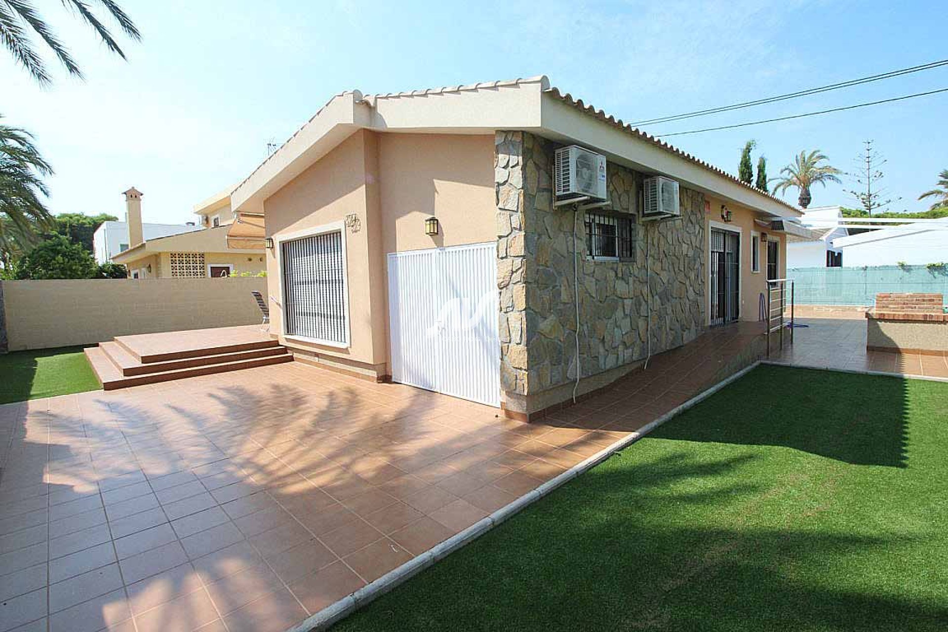 Odsprzedaż - Villa - Orihuela Costa - Cabo Roig