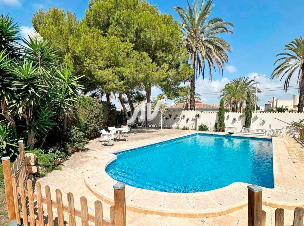 Odsprzedaż - Villa - Orihuela Costa - Cabo Roig