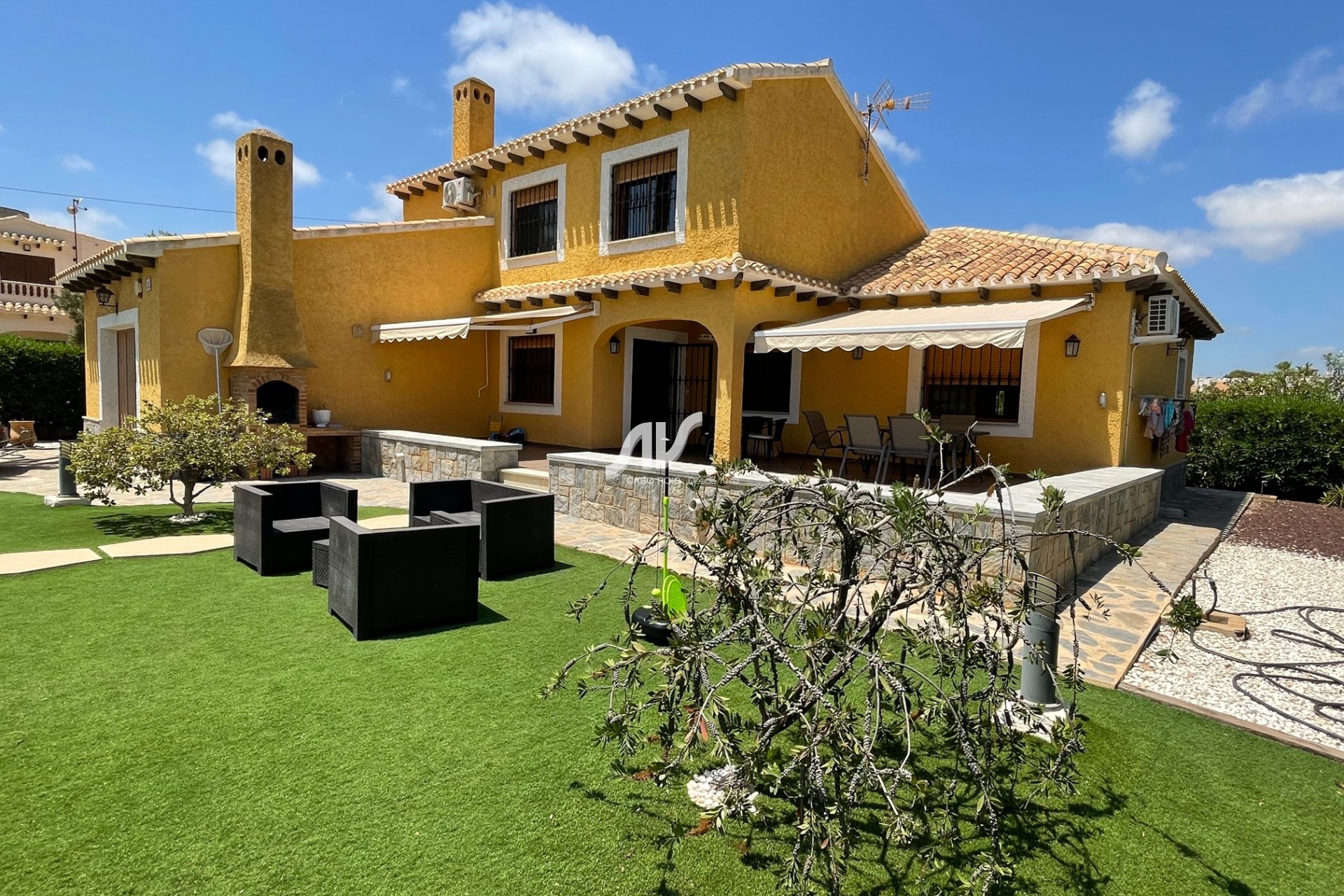 Odsprzedaż - Villa - Orihuela Costa - Cabo Roig