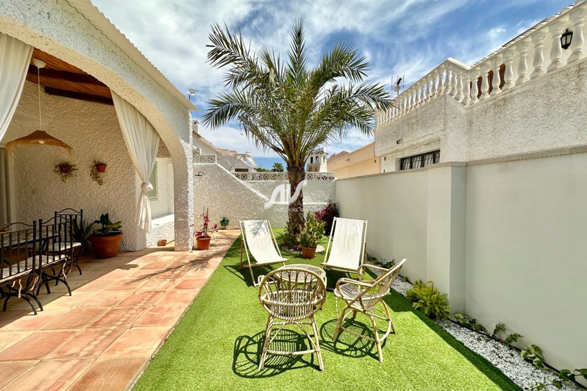 Odsprzedaż - Villa - Orihuela Costa - Campoamor