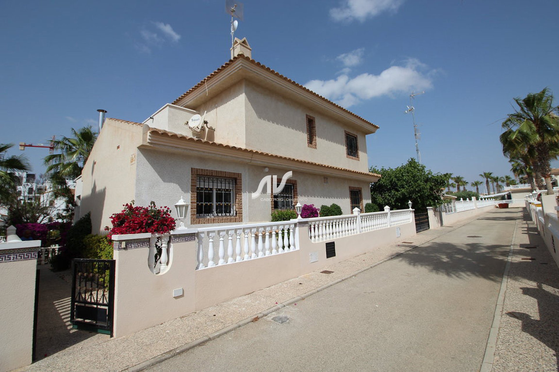 Odsprzedaż - Villa - Orihuela Costa - Los Dolses