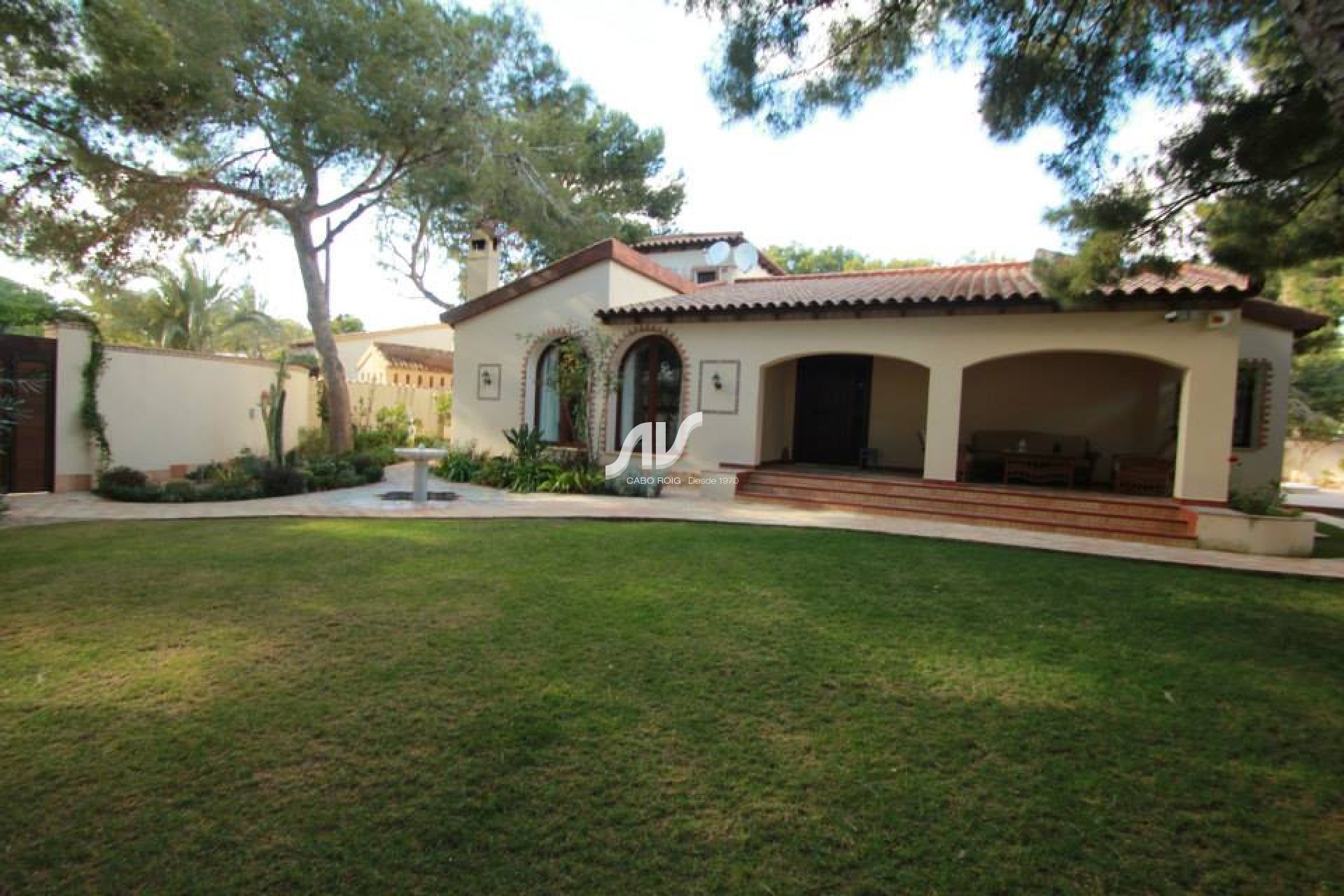Odsprzedaż - Villa - Orihuela Costa - Punta Prima