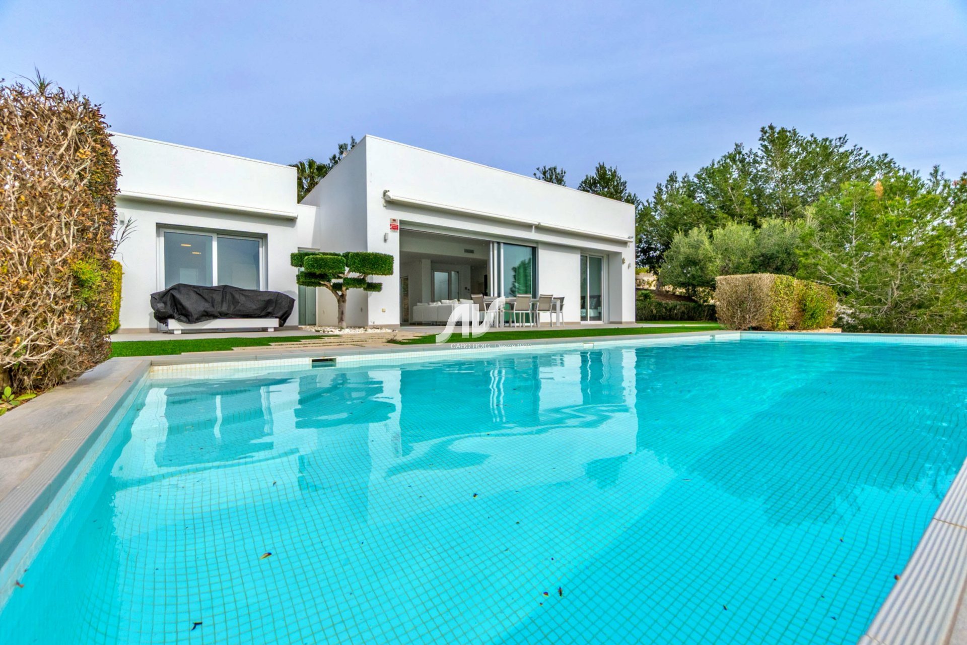 Odsprzedaż - Villa - San Miguel de Salinas - Las Colinas Golf