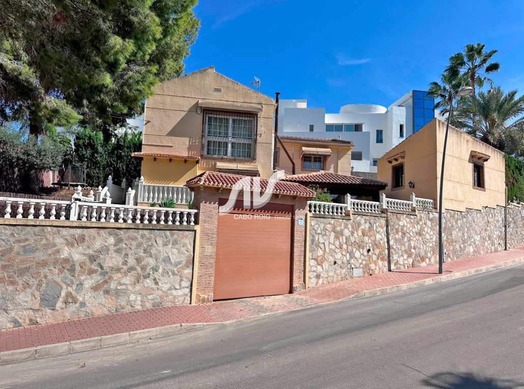Odsprzedaż - Villa - Torrevieja - Los Balcones