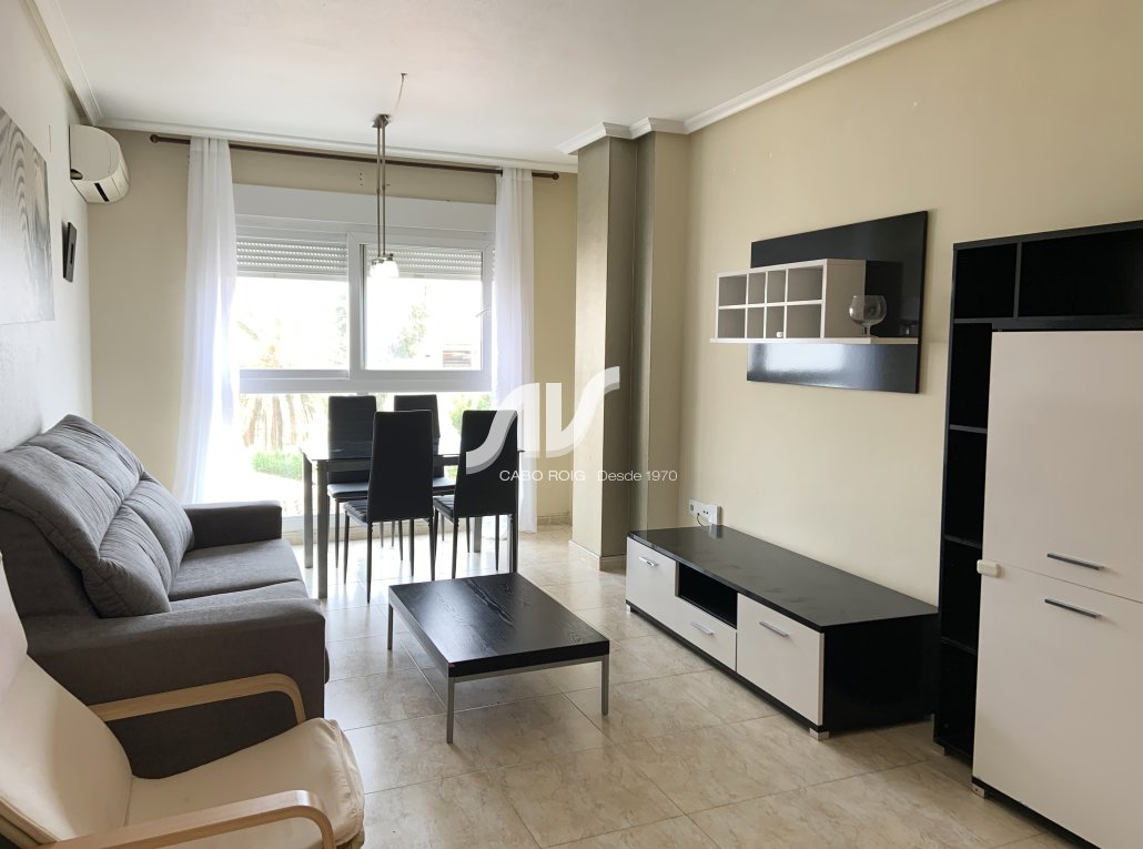 piso en venta en el centro de Torrevieja, junto al mar.