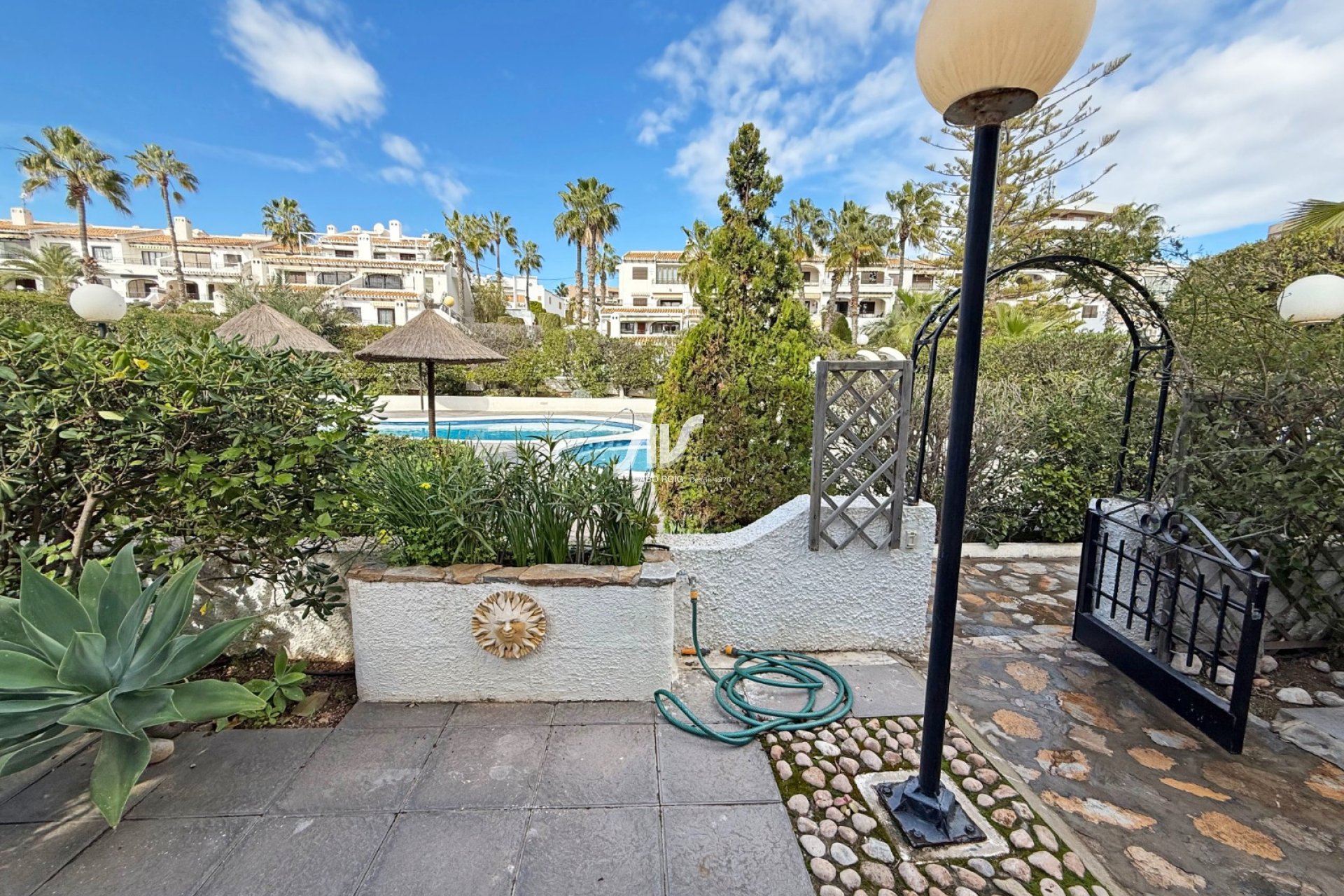 Resale - Bungalow - Orihuela Costa - Cabo Roig