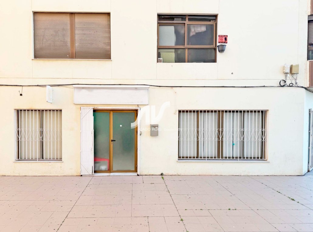 Resale - comercial local - Bigastro