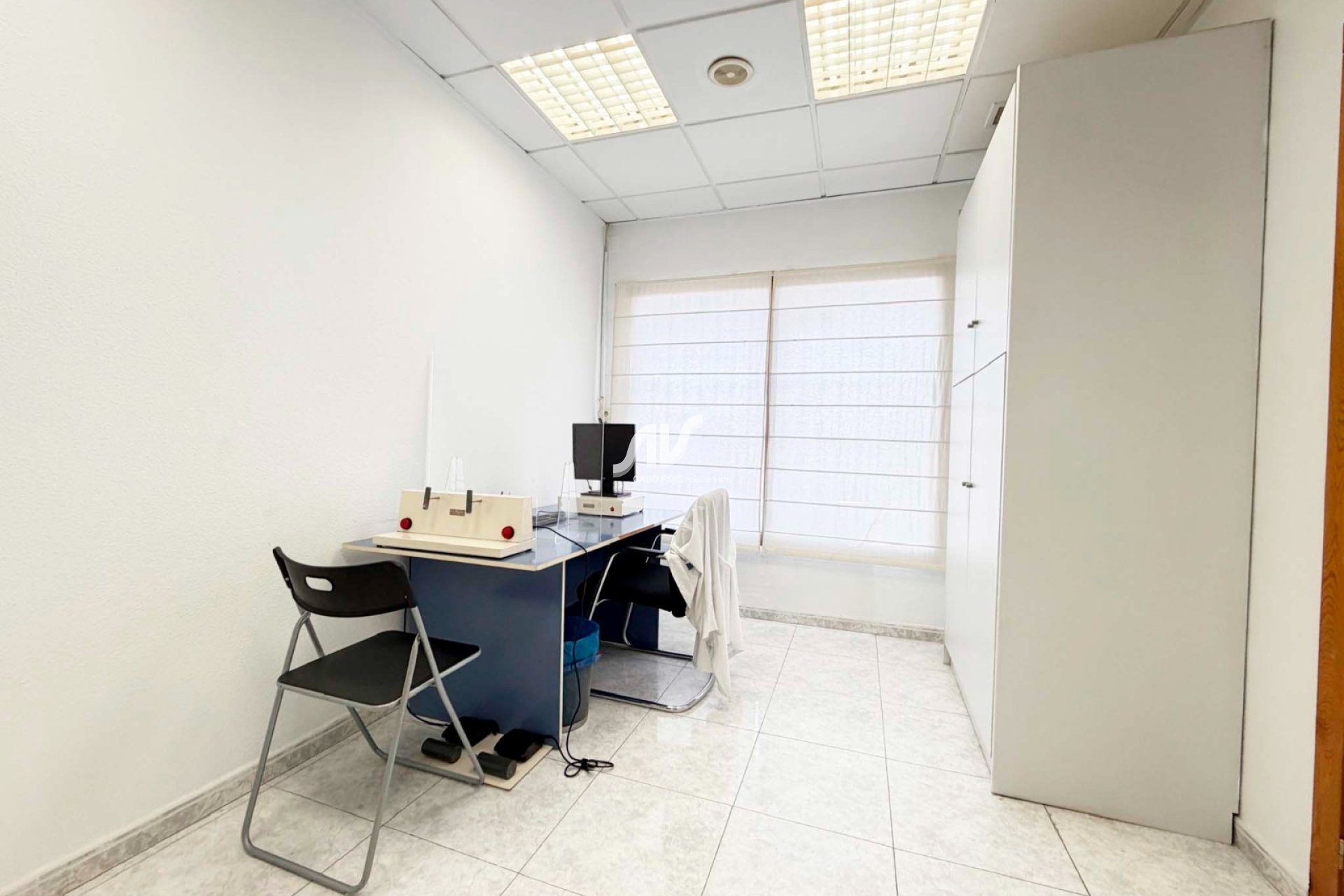 Resale - comercial local - Bigastro