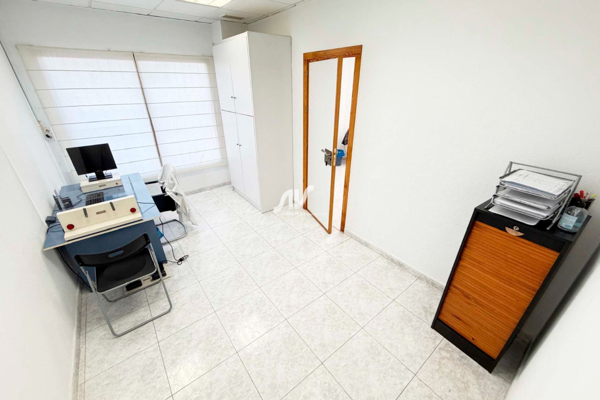 Resale - comercial local - Bigastro