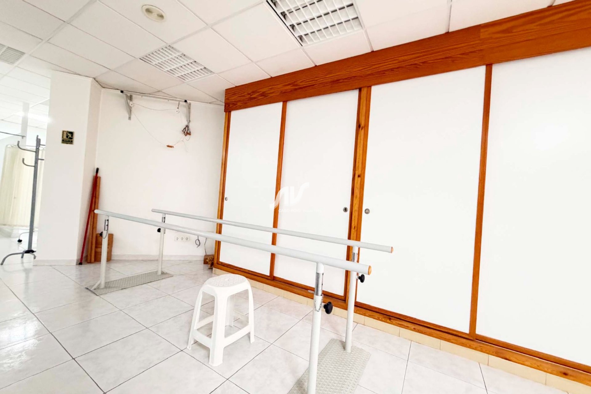 Resale - comercial local - Bigastro