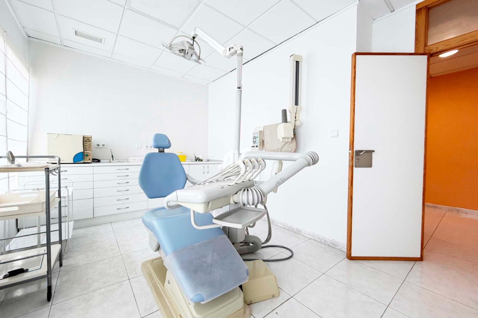 Resale - comercial local - Bigastro