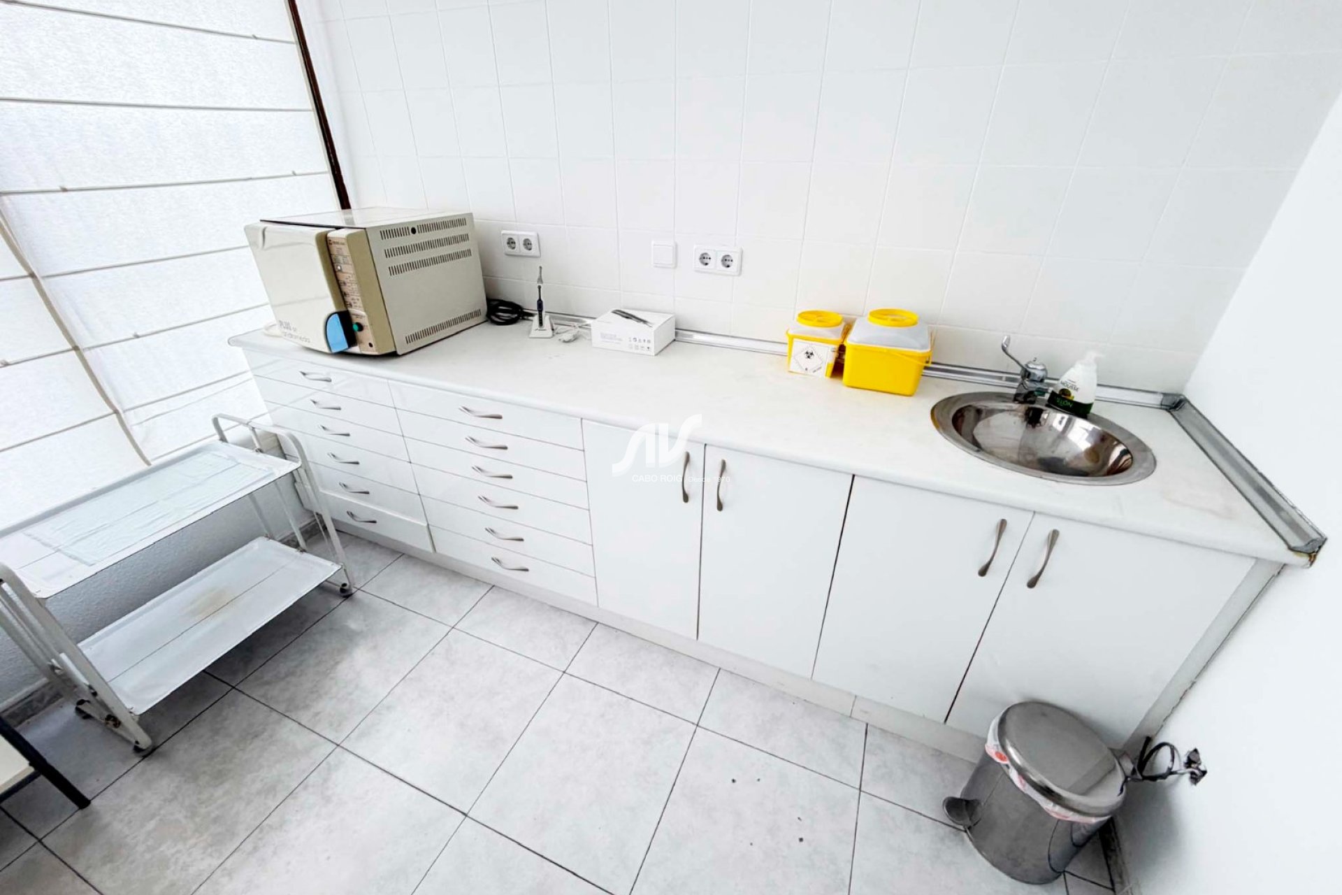 Resale - comercial local - Bigastro