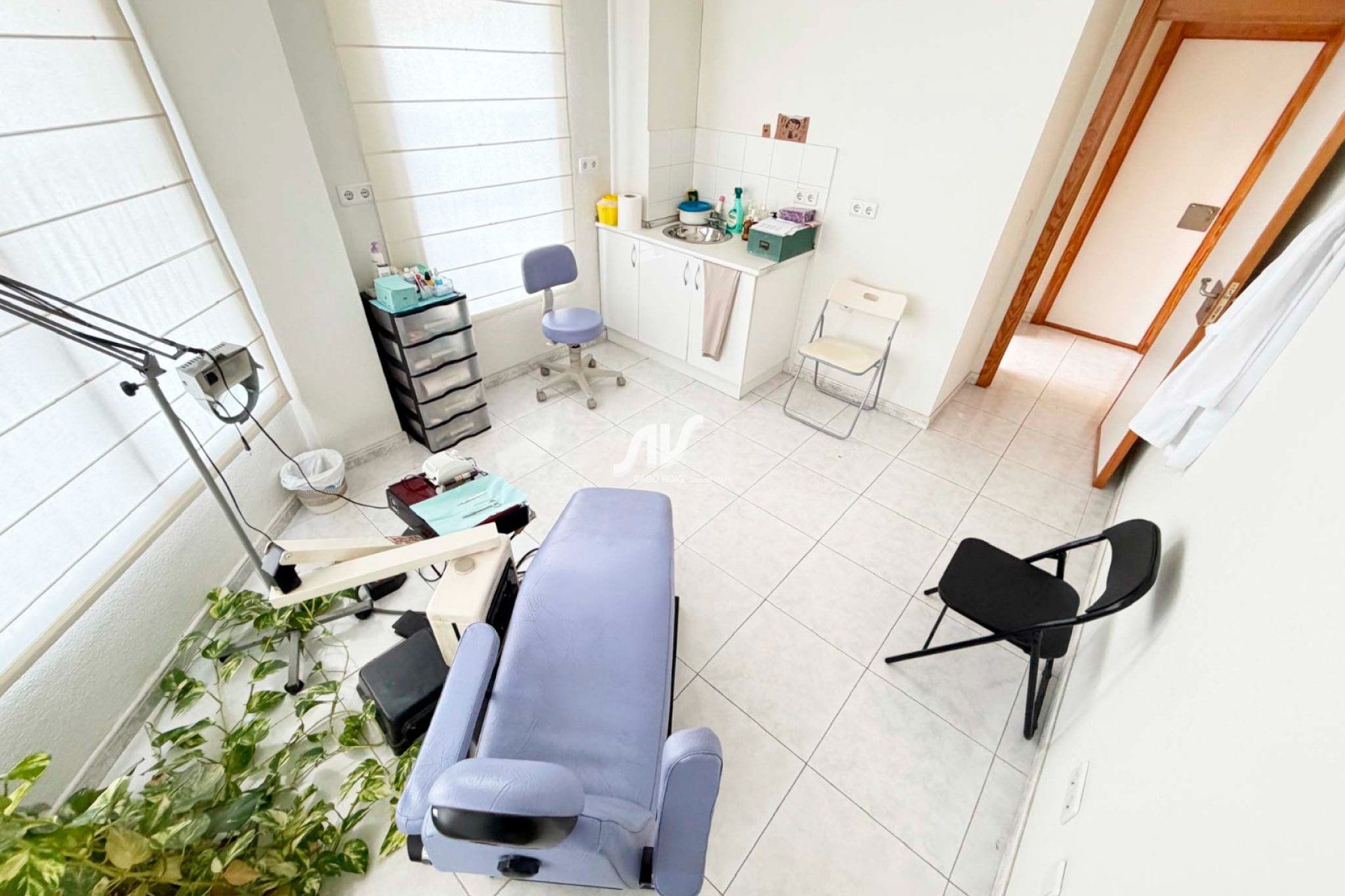 Resale - comercial local - Bigastro