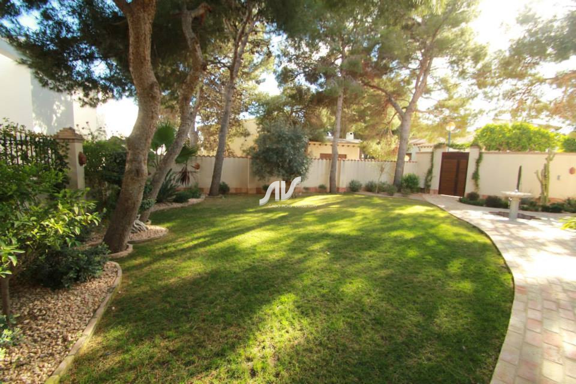 Resale - Villa - Orihuela Costa - Punta Prima