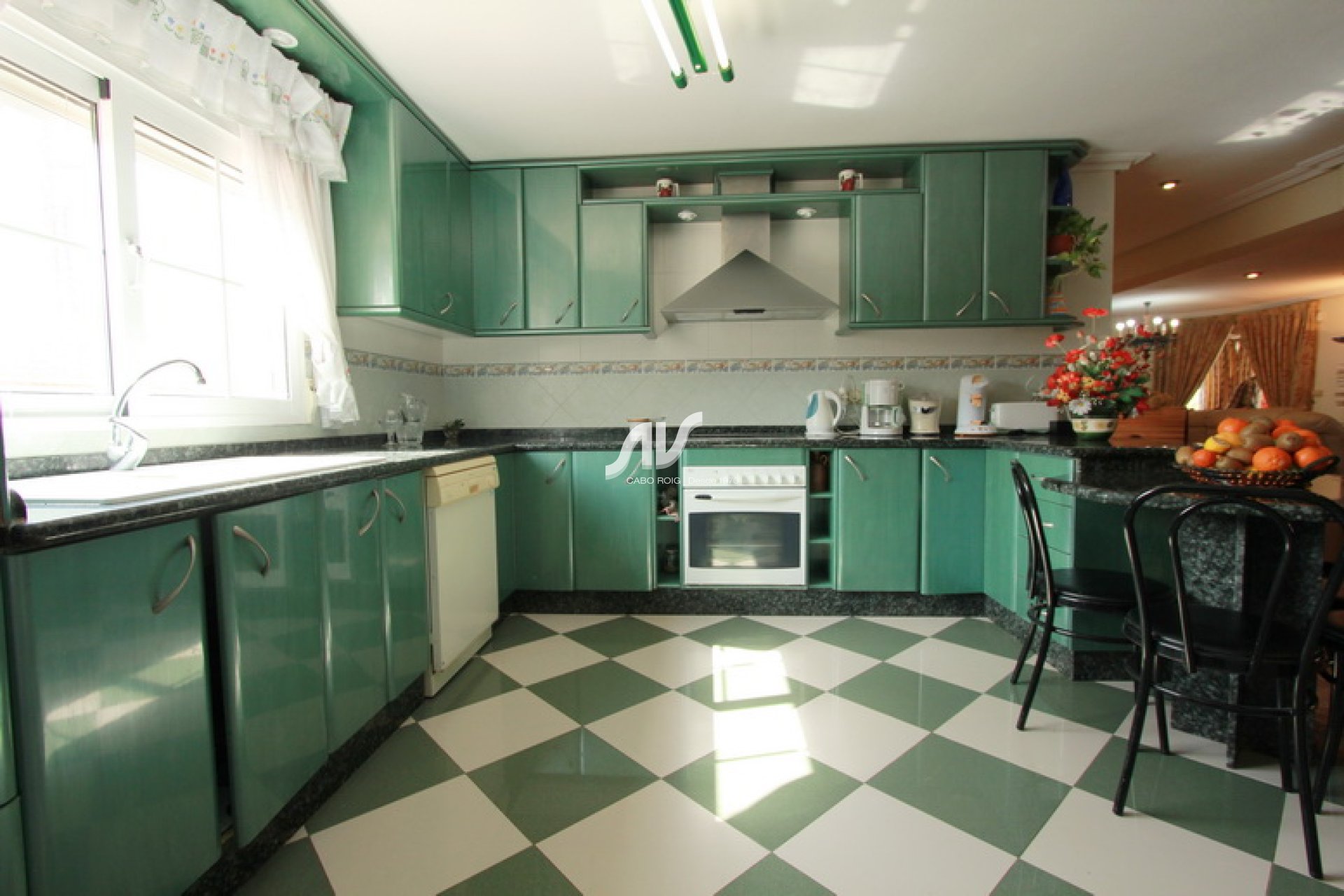 Resale - Villa - Torrevieja