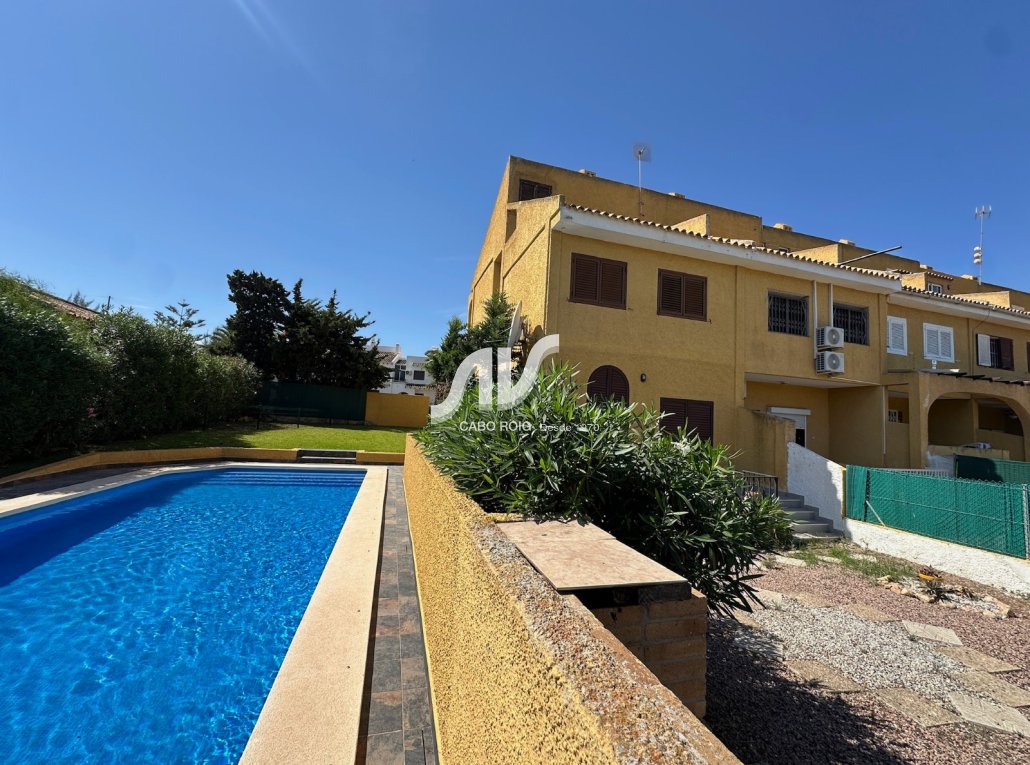 Semi-detached house for sale in Cabo Roig