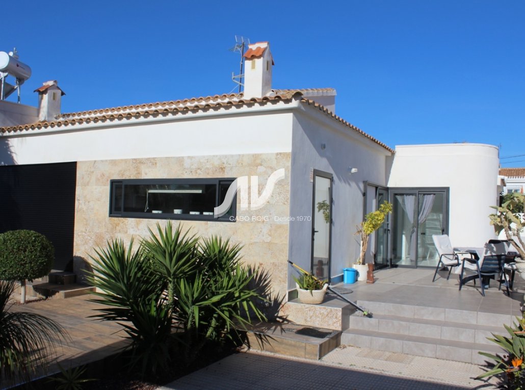 Til Salgs - Villa - Orihuela Costa - Cabo Roig