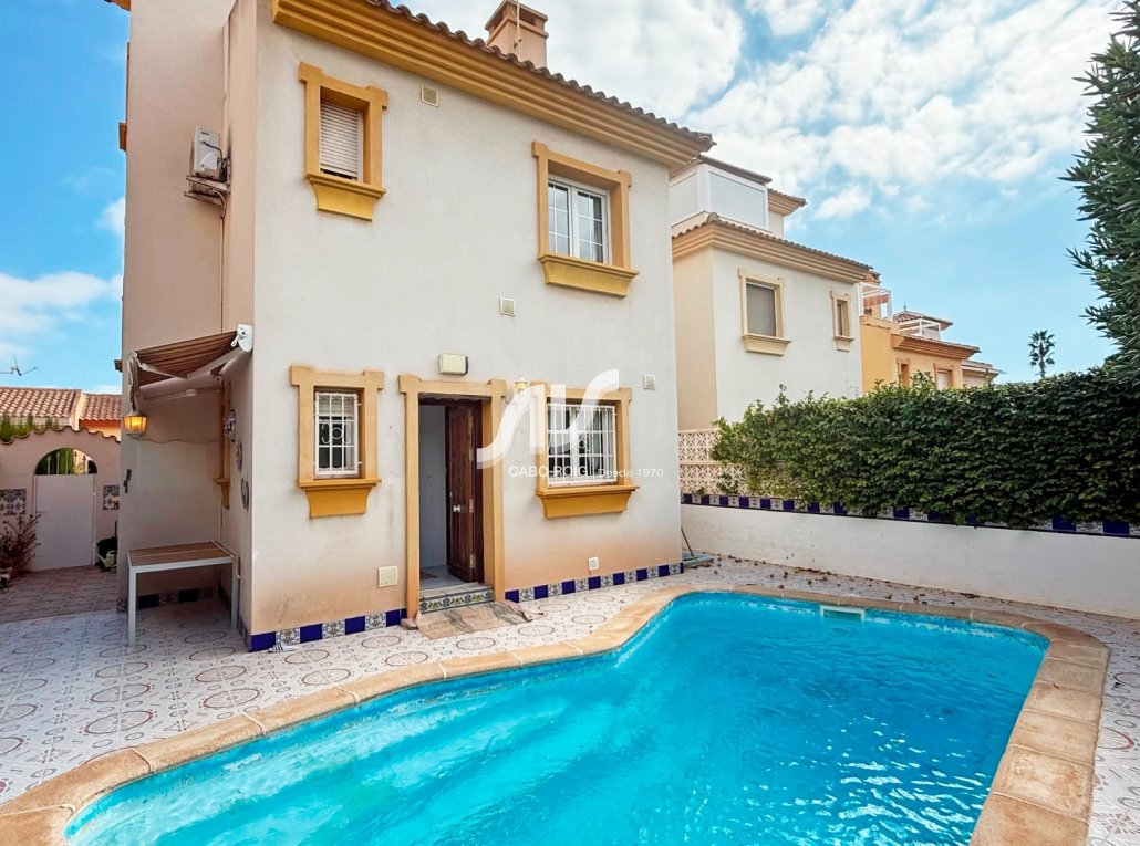 Til Salgs - Villa - Orihuela Costa - Cabo Roig