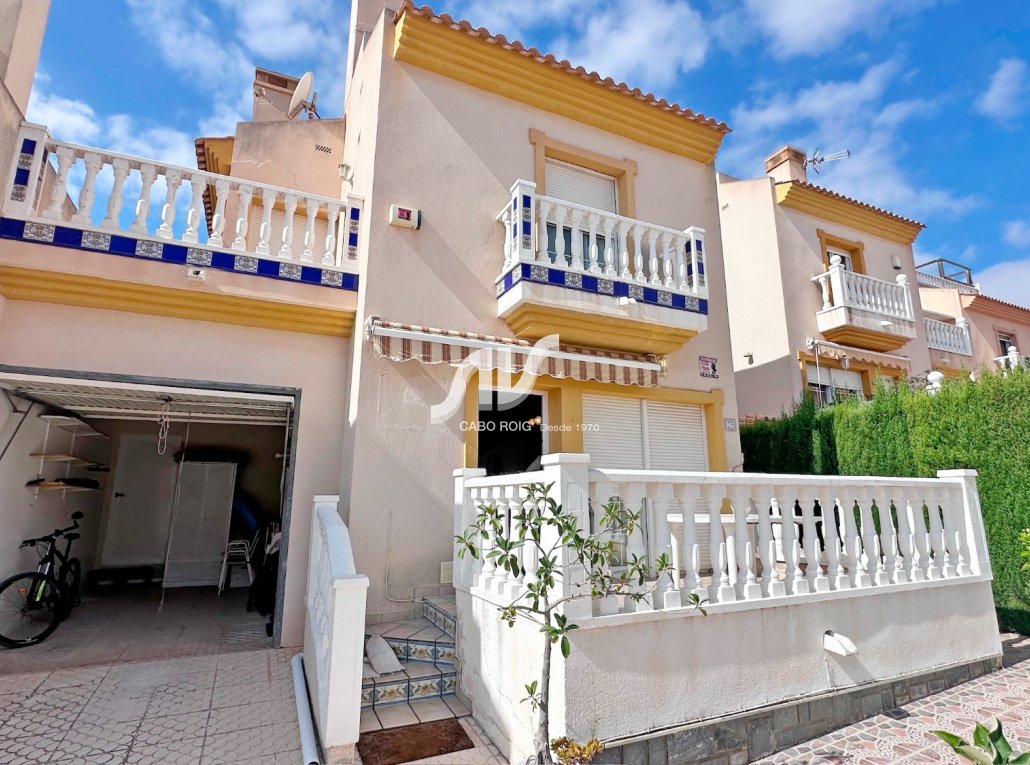 Til Salgs - Villa - Orihuela Costa - Cabo Roig