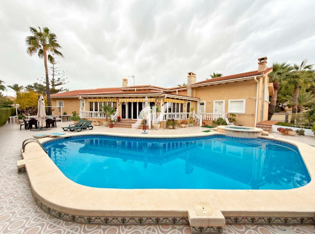 Til Salgs - Villa - Orihuela Costa - Cabo Roig