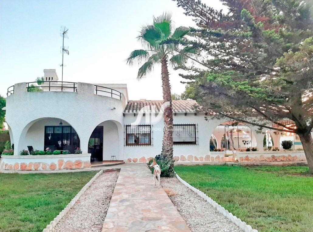 Til Salgs - Villa - Orihuela Costa - Cabo Roig
